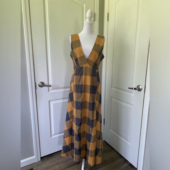 Anthropologie Dresses & Skirts - Maeve by Anthropologie long dress. Size small